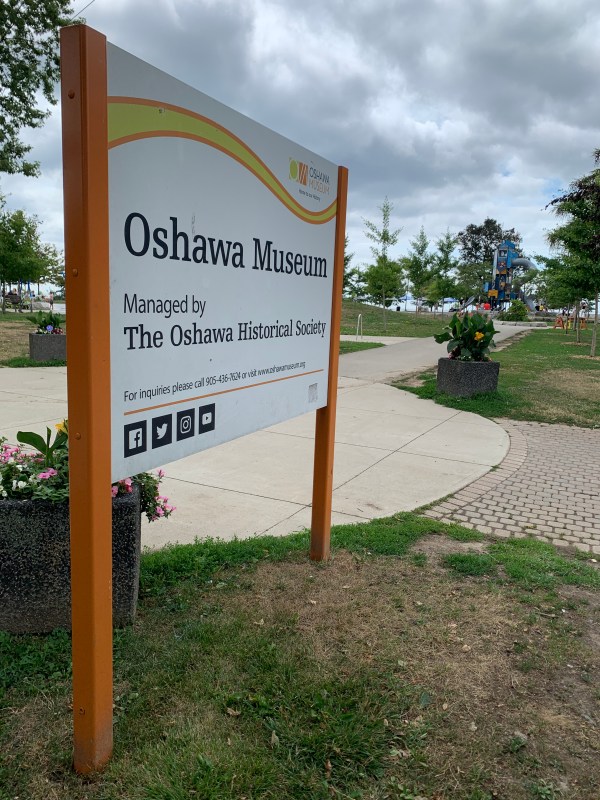 Holodomor National Awareness Tour visits Oshawa Museum – Postcards to ...