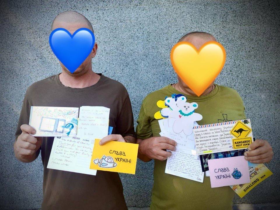 More cards arrive at the front&nbsp;lines