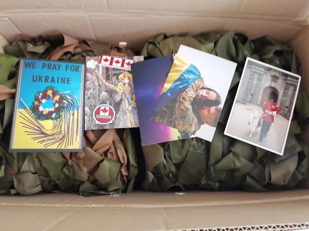 Cards arrive at the front&nbsp;lines